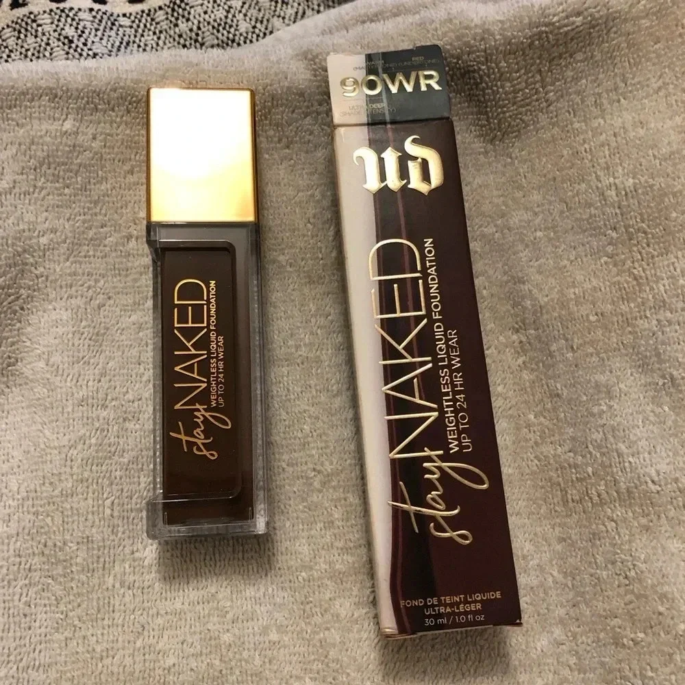 Urban Decay Stay Naked liquid foundation